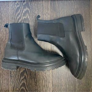 Jenni Kayne Leather Chelsea boots in size 37